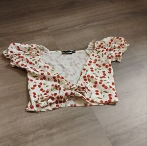 Prettylittlething Cherry Print Tie Front Puff Sleeve Crop Top Sz 0 US
